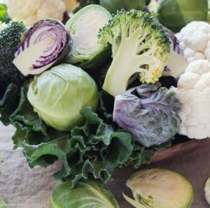 An image of various cruciferous vegetables.