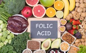 A collection of foods high in folic acid.